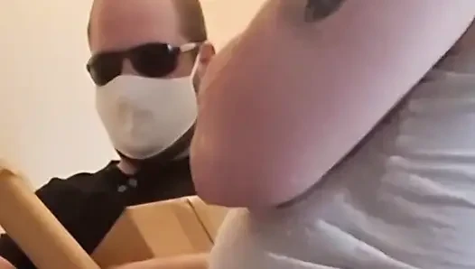 Kuryenin kapısını açtı... Sonunda yatağımda döllendi