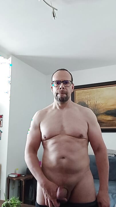 I admire my physical results after 4 months of sport