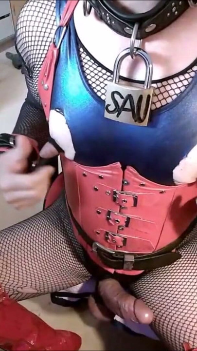 extreme pumped bound pig nipples | Clip 2