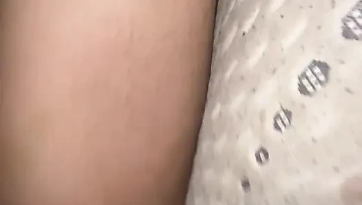 Yarak üzerinde zıplıyor