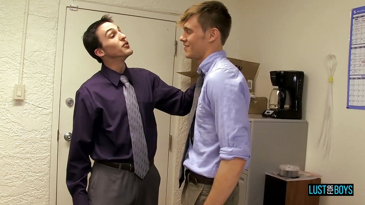 LustForBoys Harrison Ellis Rides Temporary Boss Joey Perellis Cock