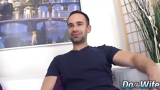 Suami nonton istrinya uma thompson dientot sama orang asing