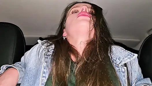 Bir aile dramı gördüm. Ve göğüslerine büyük bir boşalma.