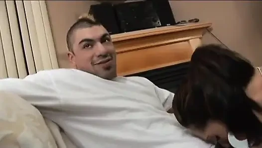 Hot steamy chick gives amazing head in the living room