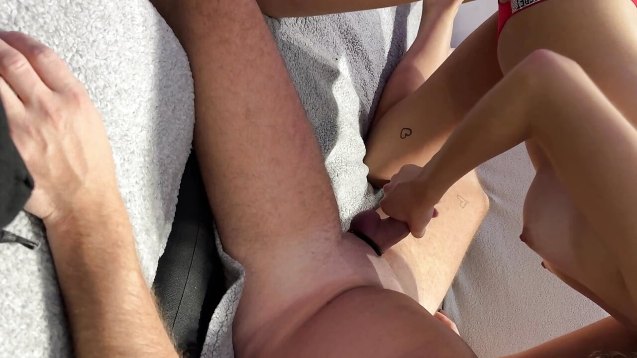 Erste Studentin Masturbiert