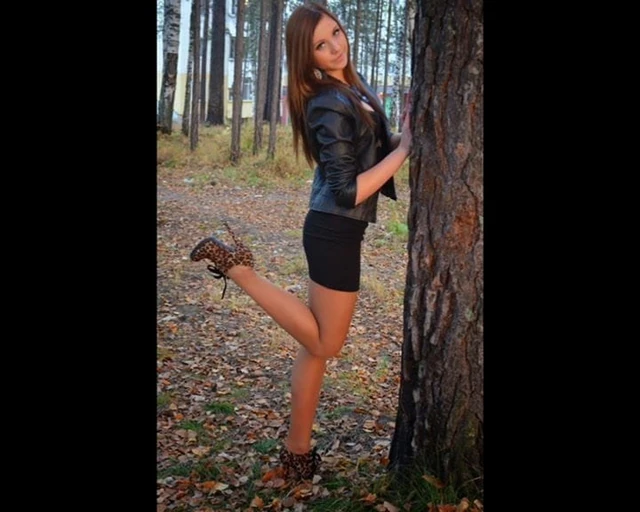 Trampling - how I got turned on seeing a girl in high heels