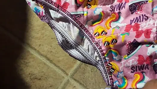 Bratz külot jojo siwa külota boşalıyor
