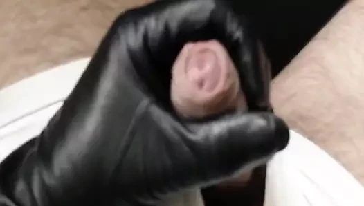 Lederhandschuhe sind zum Wichsen da