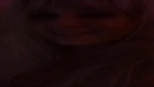 Video sperma hangat cewek sange ini dientot habis-habisan sampai meringis keenakan