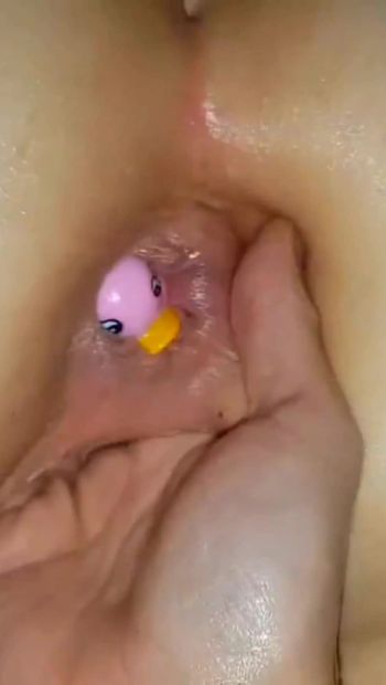 Rubber ducky ass insertion