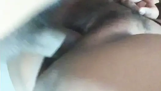 Apni biwi ki chut chaati
