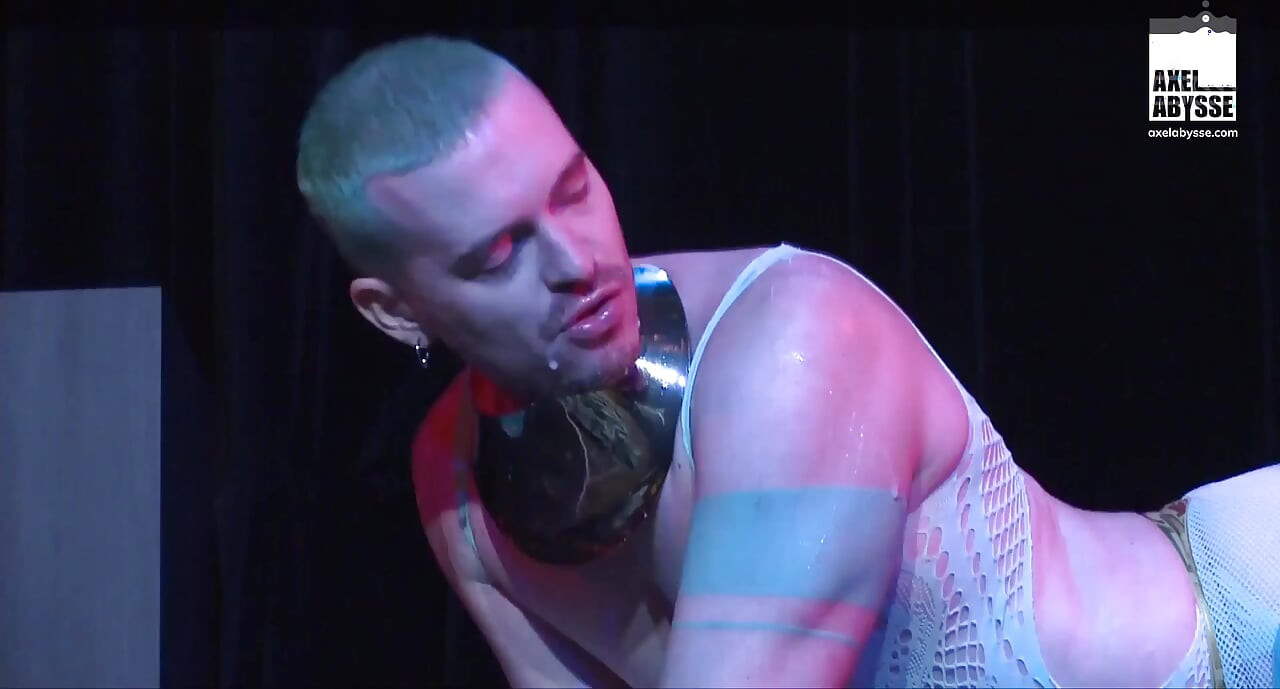 Live Fisting Performance With Anal Warriors Axel Abysse And Yoshi Kawasaki