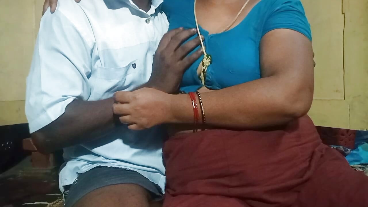 tamil village beauty aunty romance with young man