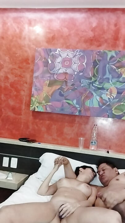 Απόδραση σε ξενοδοχείο για υπέροχο σεξ
