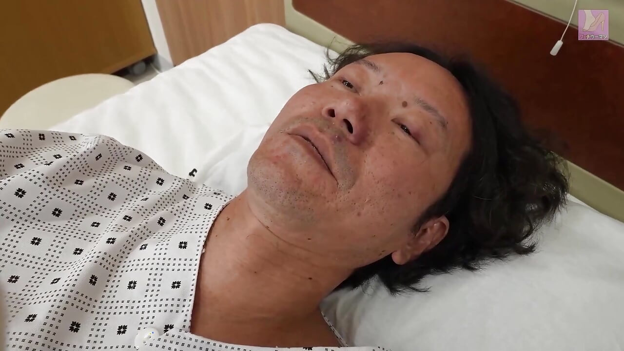 My Doctor Stepdaughter-in-law Wants to Nurse My Perverted Stepfather-in-law’s Hard Cock with Both Hands More Than Her Husband’s!