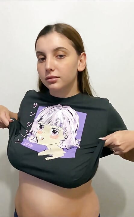 展示我美麗的奶子