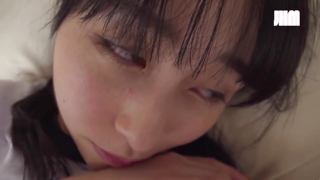 「他の女の子に惚れるな」と彼女は言う――サプライズ訪問が甘くて甘い愛情に変わる、成田つむぎ - 第2話