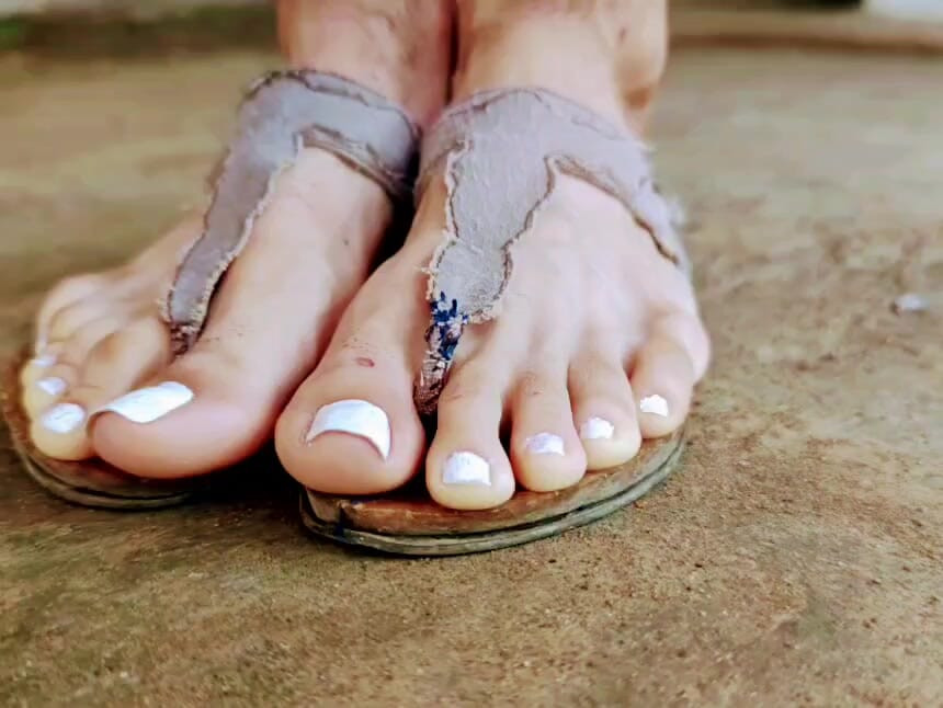 Feet csg