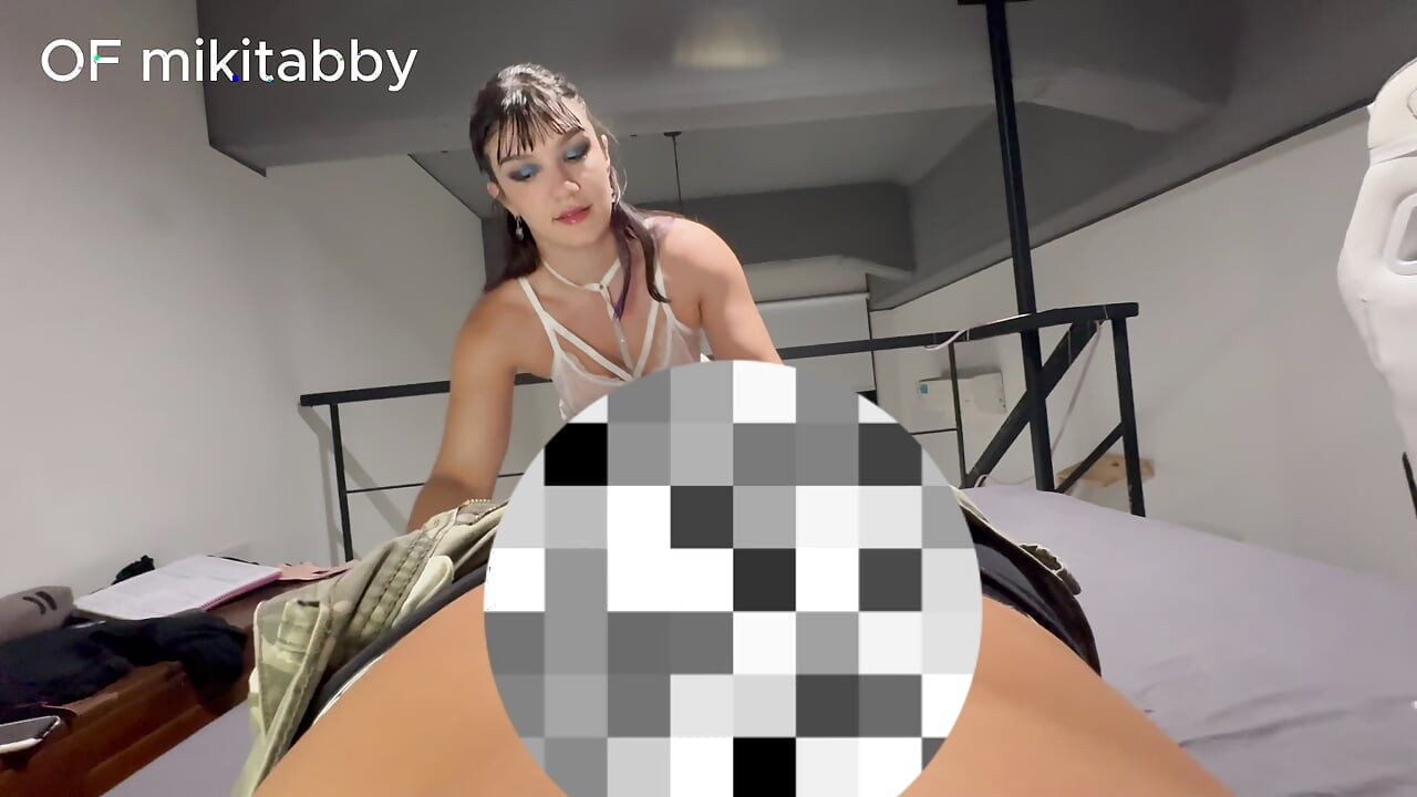 POV CADELA chupando pau tão sexy