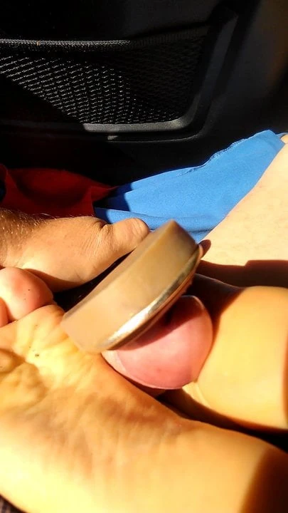 Footjob mule