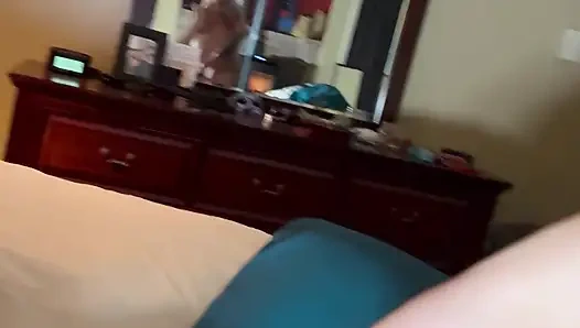 Хороший жесткий трах, ступни на груди сливками для моей киски