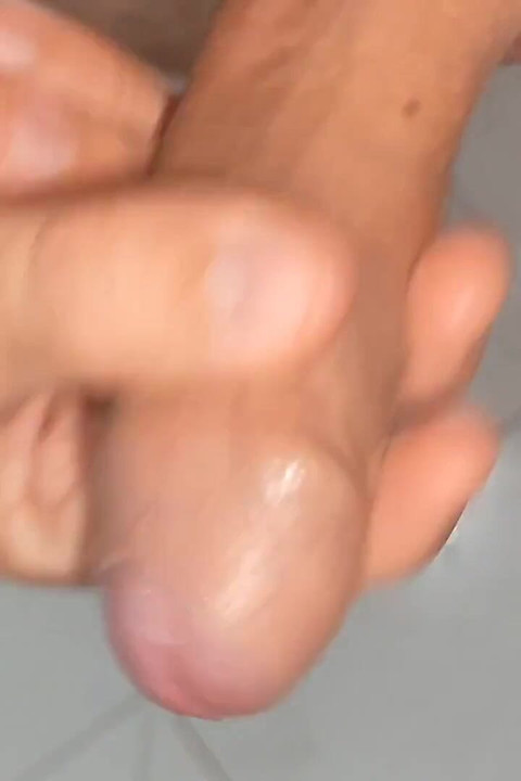 Ce pula monstruoasă a măturii