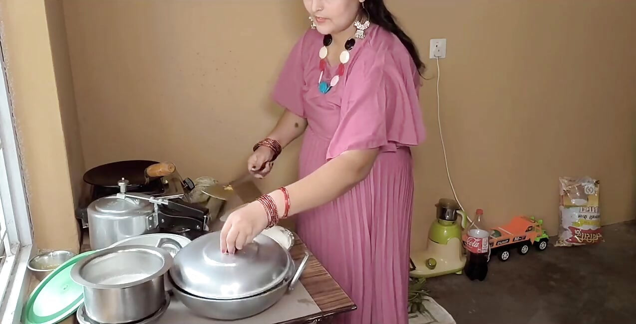 Hot Lady Sucking Dick Moaning Loudly Fuck in Kitchen Too Much Hard
