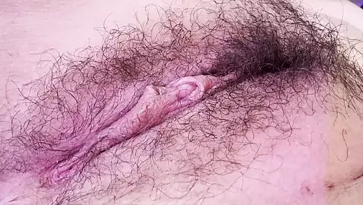 sexy mom masturbates to orgasm with her big hairy pussy