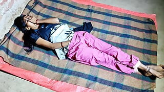 भाभी के सौतेले बेटे ने मुझे पुराने घर में ले जाकर मेरी कुंवारी चूत की सील तोड़ दी।