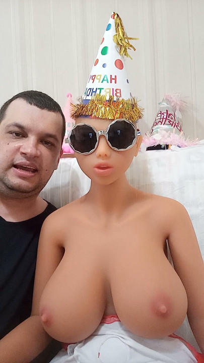 Doll mondial 2026 Dallas breasts