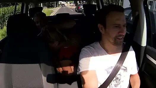 Azgın Ev Kadınları Çifte Penetrasyonlu Grup Seks Partisi