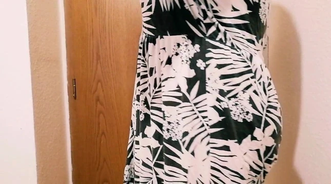 Ich komme nach Hause im Kleid