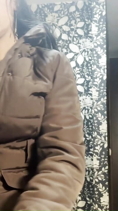 Milfycalla- o mulțime de spermă pe brown blană Puffer Jachetă cu glugă