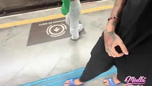 She Can't Stand to See the Volume Marking and Sucked Me Inside the São Paulo Subway