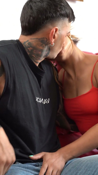 The Nanny Reflects to My Wife How She Should Allow Herself to Be Treated. Sex in Front of My Wife