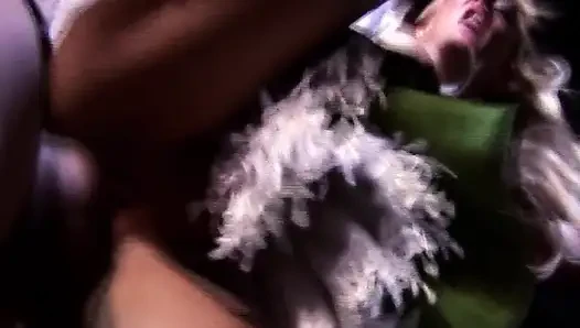 Adegan mesum - 4_three teman-teman semok lagi asik seks anal di pesta seks sampai muncrat