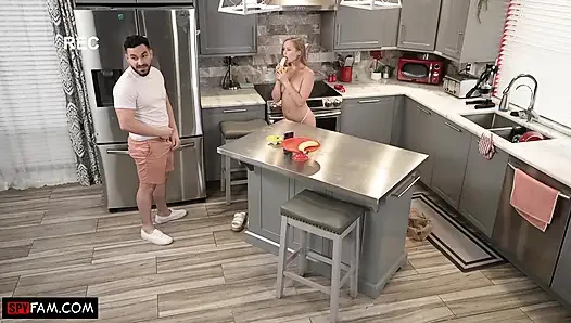 Stiefvater benutzt mich wie sein persönliches fickzeug