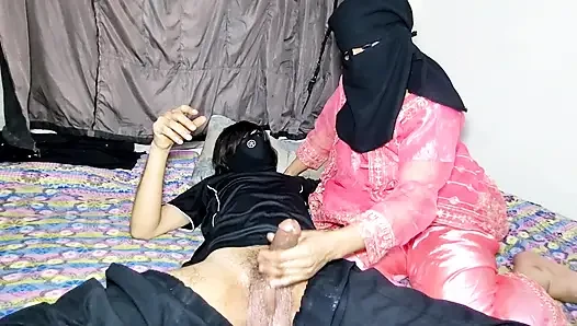 Müslüman kız arkadaş kovboy kız anal sekste desi büyük yarağa biniyor, komşus un karısı anal sikişiyor 15 min1080p