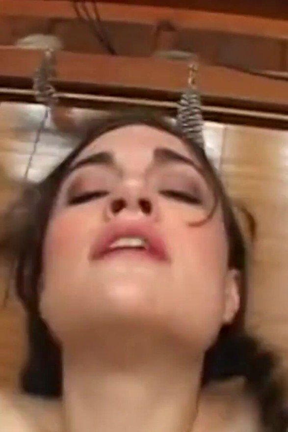 Sasha Gray looks amazing as she sucks cock before getting fucked on the couch