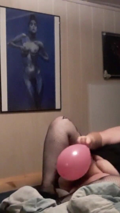 I'll satisfy myself with balloons | Clip 1