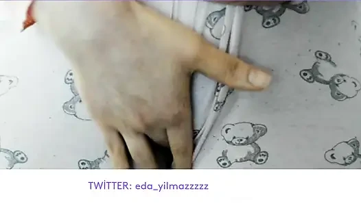 CAMELTOE- SWOLLEN PUSSY- MASTURBATE WITH PAJAMAS