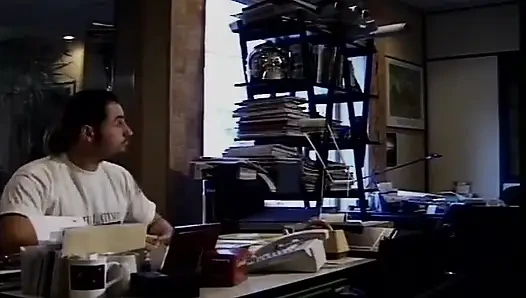 Pantat bahenol sekretaris perancis dientot habis-habisan sampai dicrot di dalam