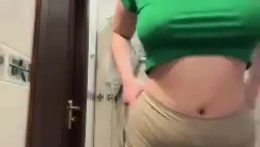 Ngentot gaya doggy close up