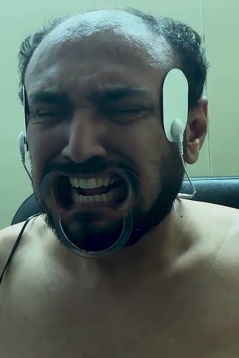 顏色 - 來自黑色網站 3 的會話場景