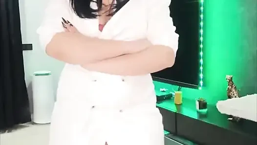 Fantasi Nyonya Bos yang Tangguh