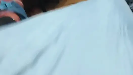 Nenek merekam dirinya sendiri untukku dan aku menyetubuhinya