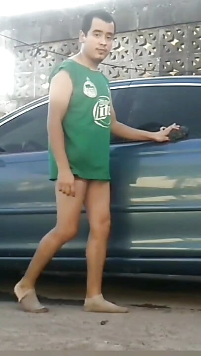 Jesus si petinju rambut merah lagi cuci mobil jaguarnya