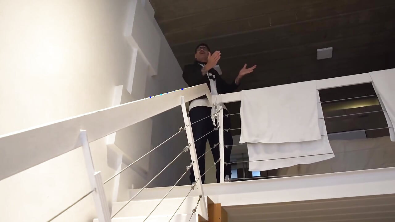 Don Bergolinni hledá múzu. nejbizarnější lesbický casting v Buenos Aires.