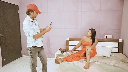 PHOTOGRAPHER NE BHABHI JI KO PATA KAR FULL NIGHT PIYE BIG BOOBS