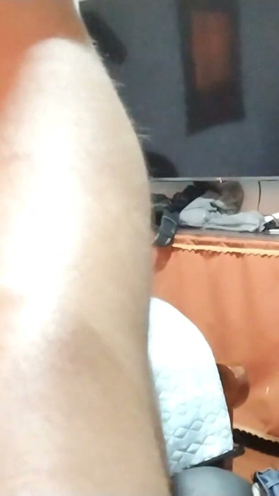 Pajero in his room | Clip 1